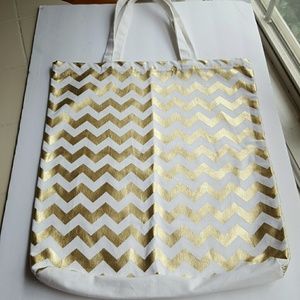 New bag in gold and white in chevron and other